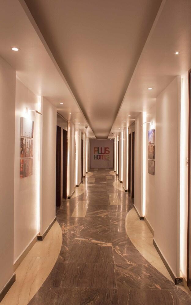 Plus Hotels Bangalore Extérieur photo